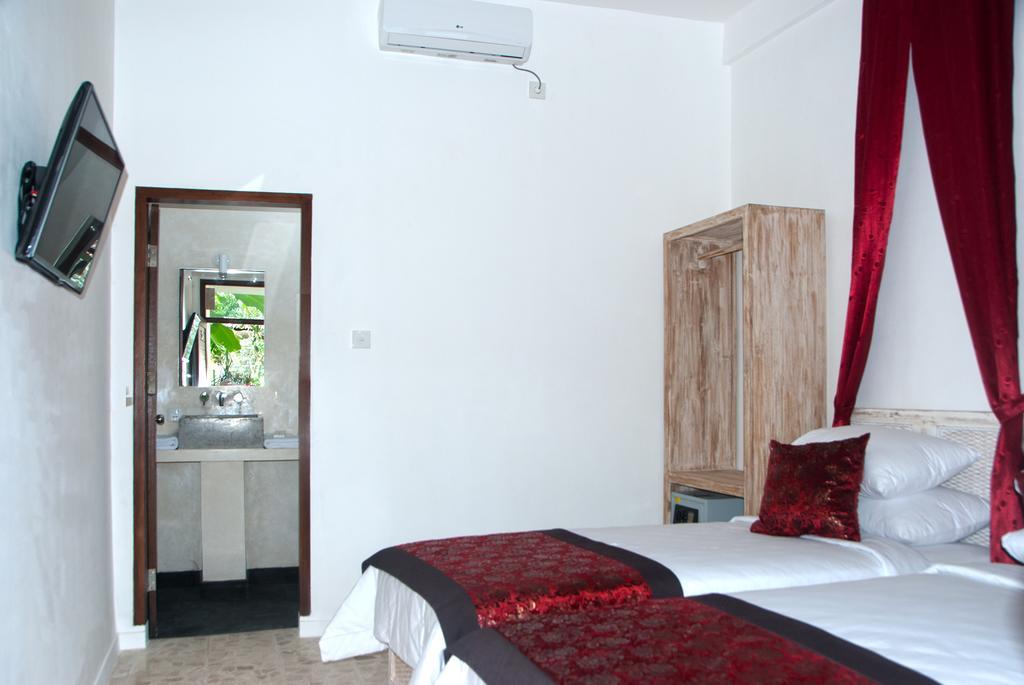 Lombok Senggigi Hotel Mangsit Room photo