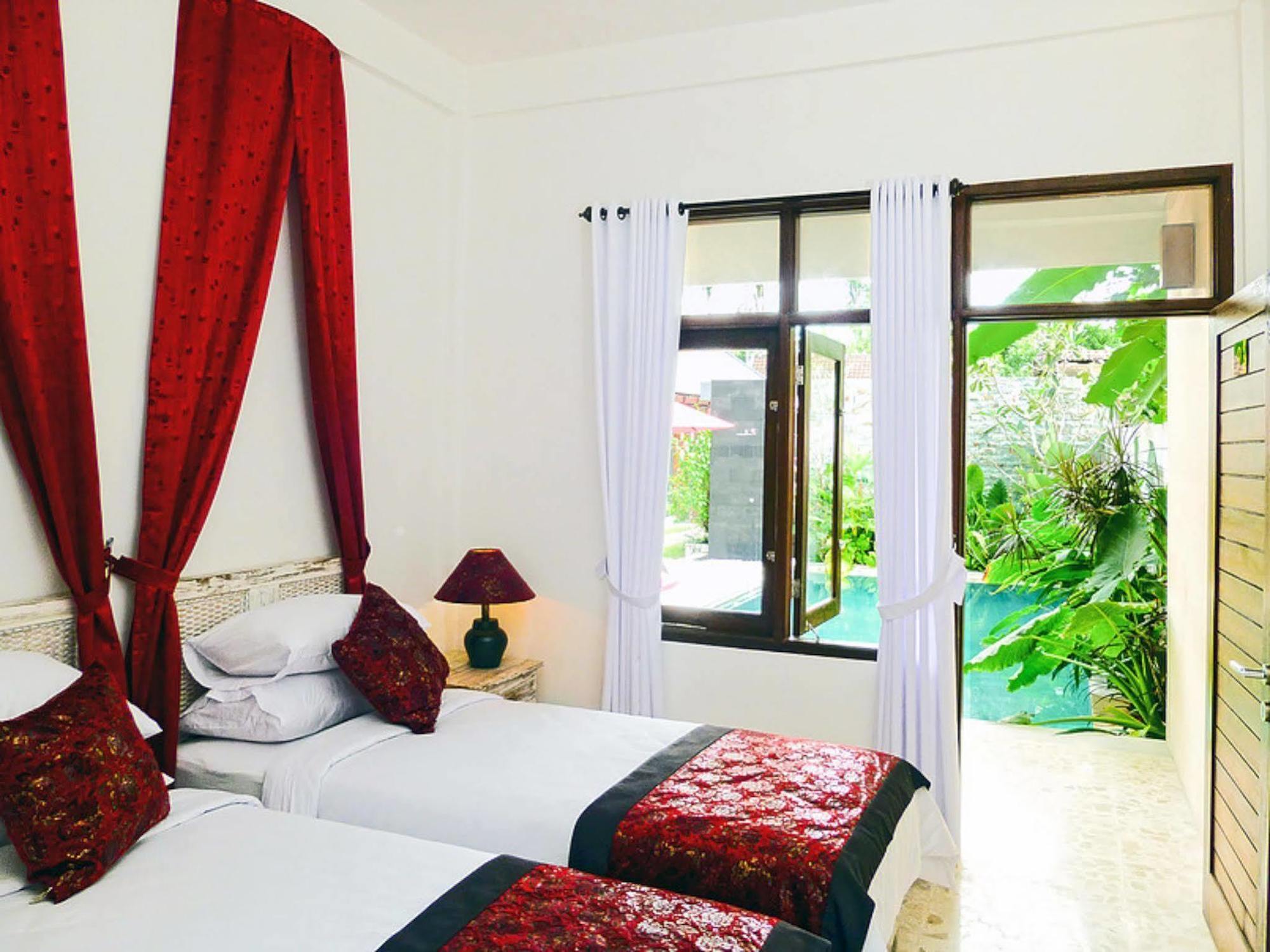 Lombok Senggigi Hotel Mangsit Exterior photo