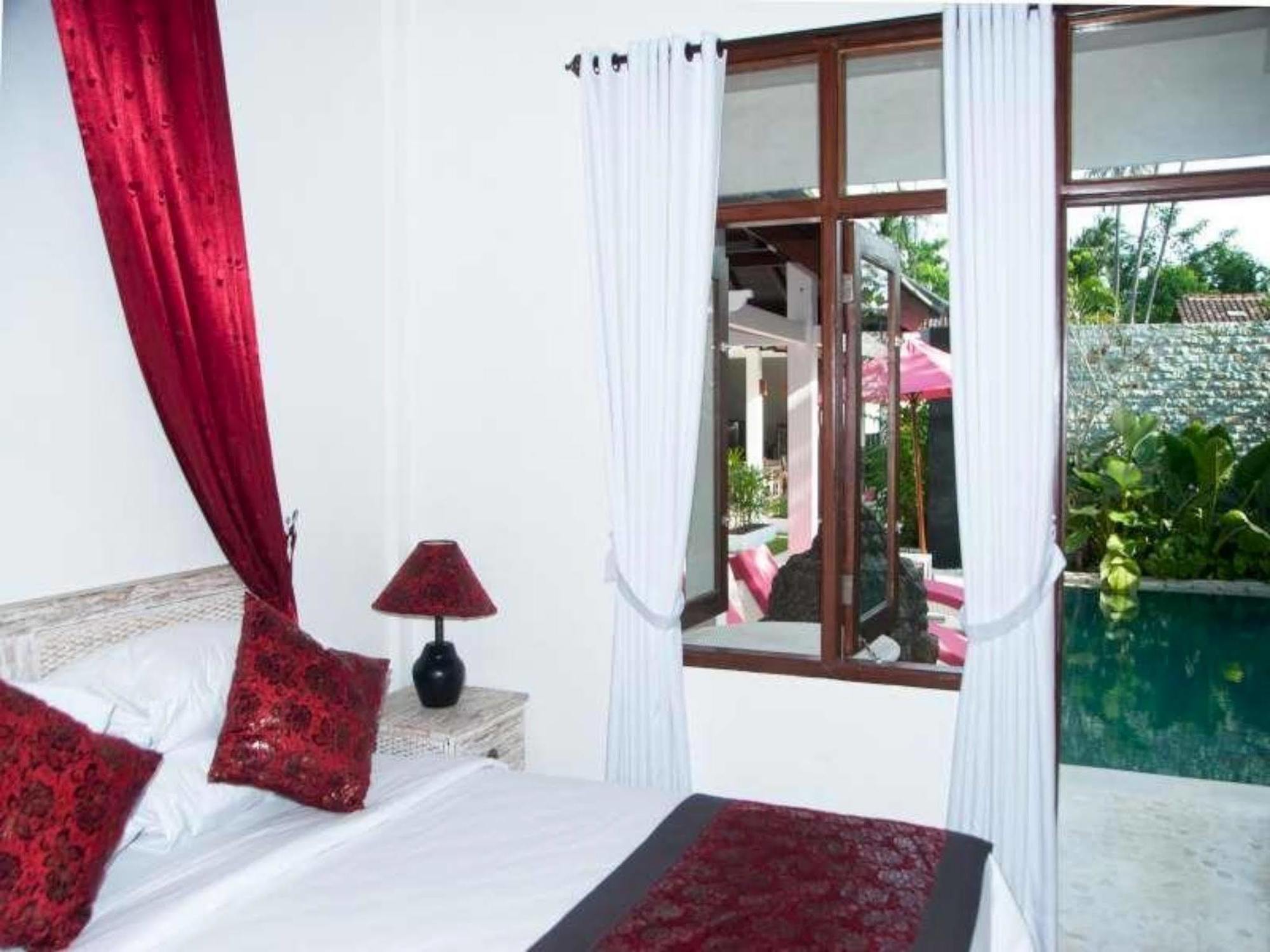 Lombok Senggigi Hotel Mangsit Exterior photo