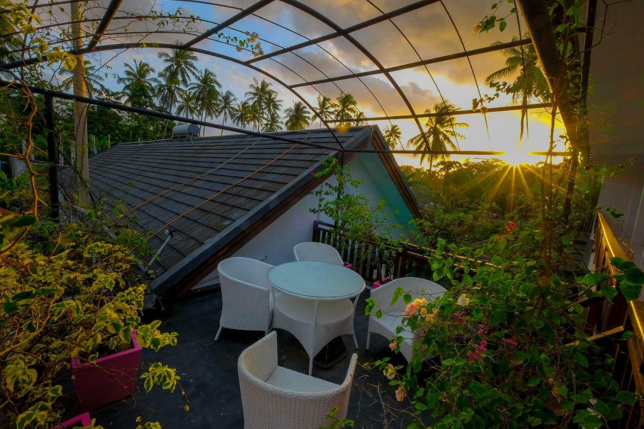 Lombok Senggigi Hotel Mangsit Exterior photo